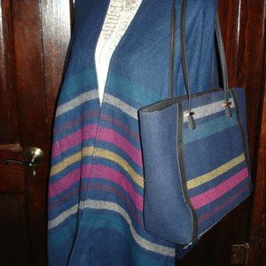 Bag with matching shoulder cover